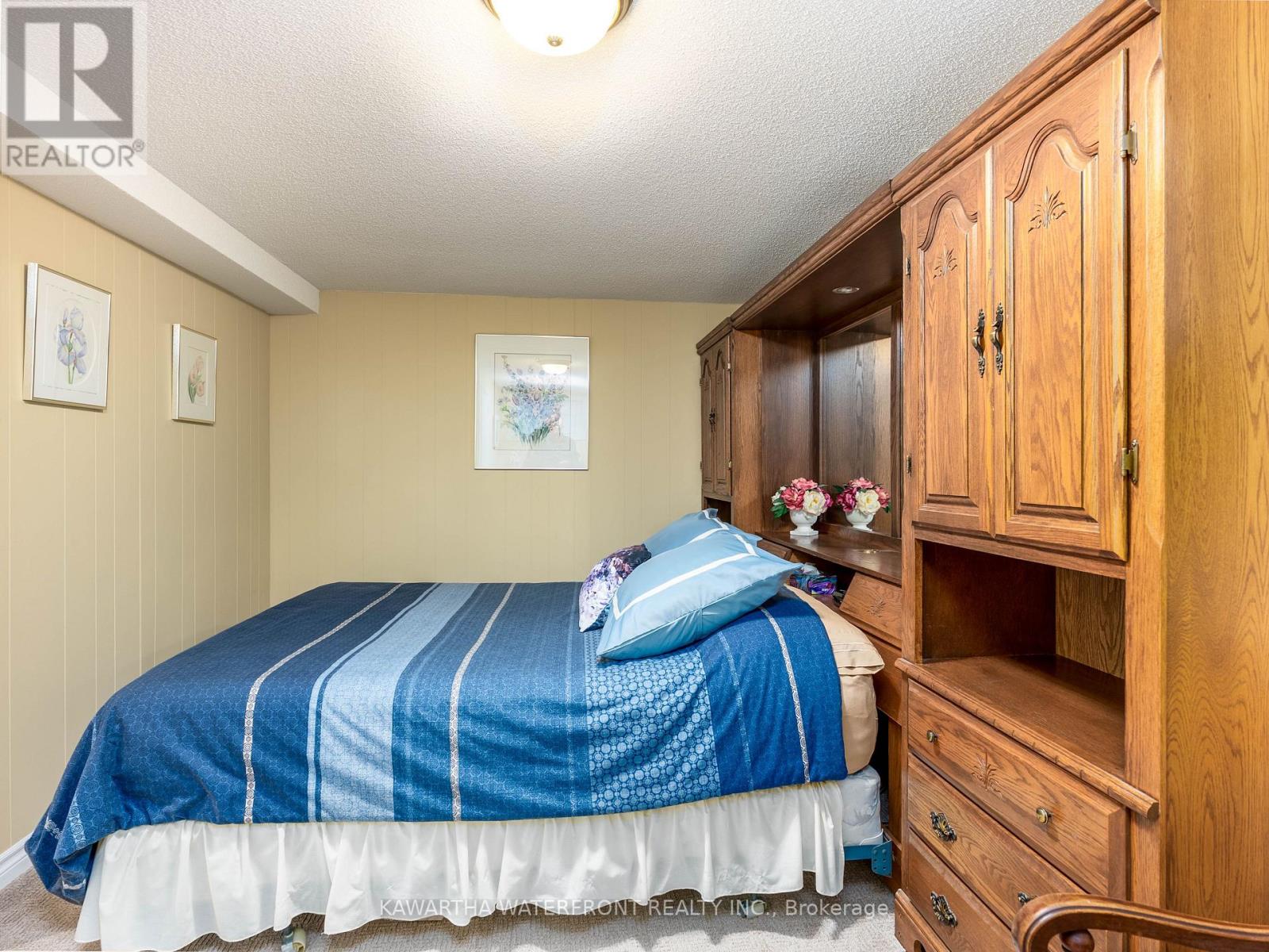 48 Maple Avenue, Kawartha Lakes, Ontario K0M 2B0 - Photo 28 - X12601214