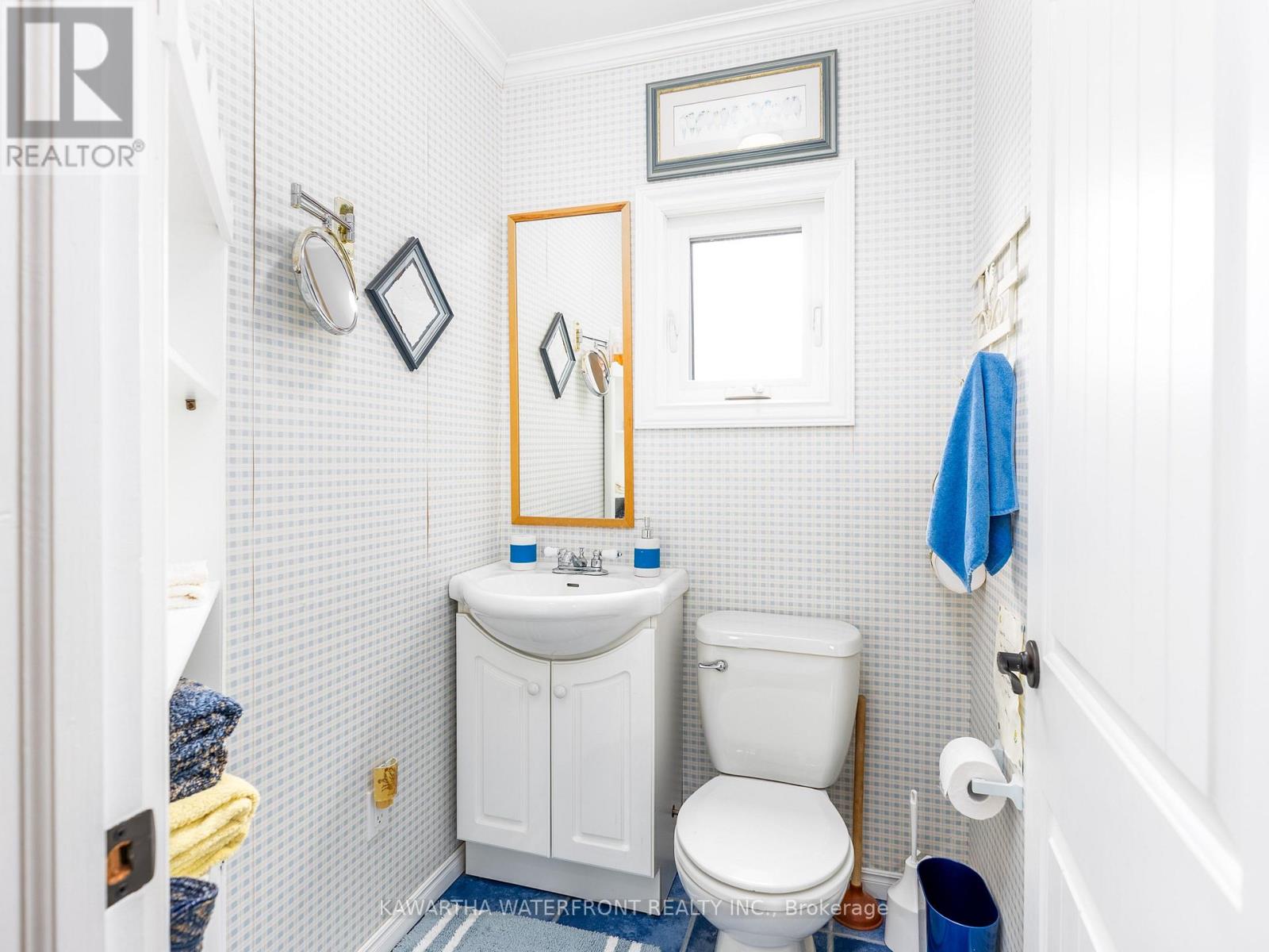 48 Maple Avenue, Kawartha Lakes, Ontario K0M 2B0 - Photo 35 - X12601214