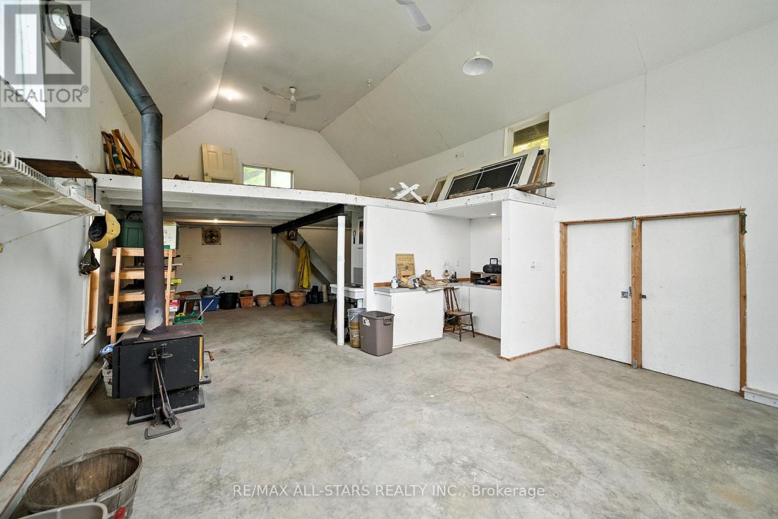 10987 Simcoe Street, Kawartha Lakes, Ontario  L0C 1H0 - Photo 19 - X12601266