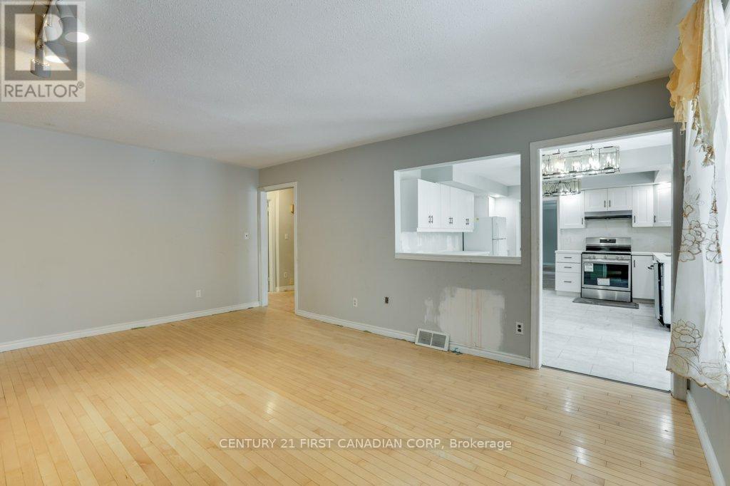 14 Donnybrook Road, London North, Ontario  N5X 3C8 - Photo 11 - X12601226