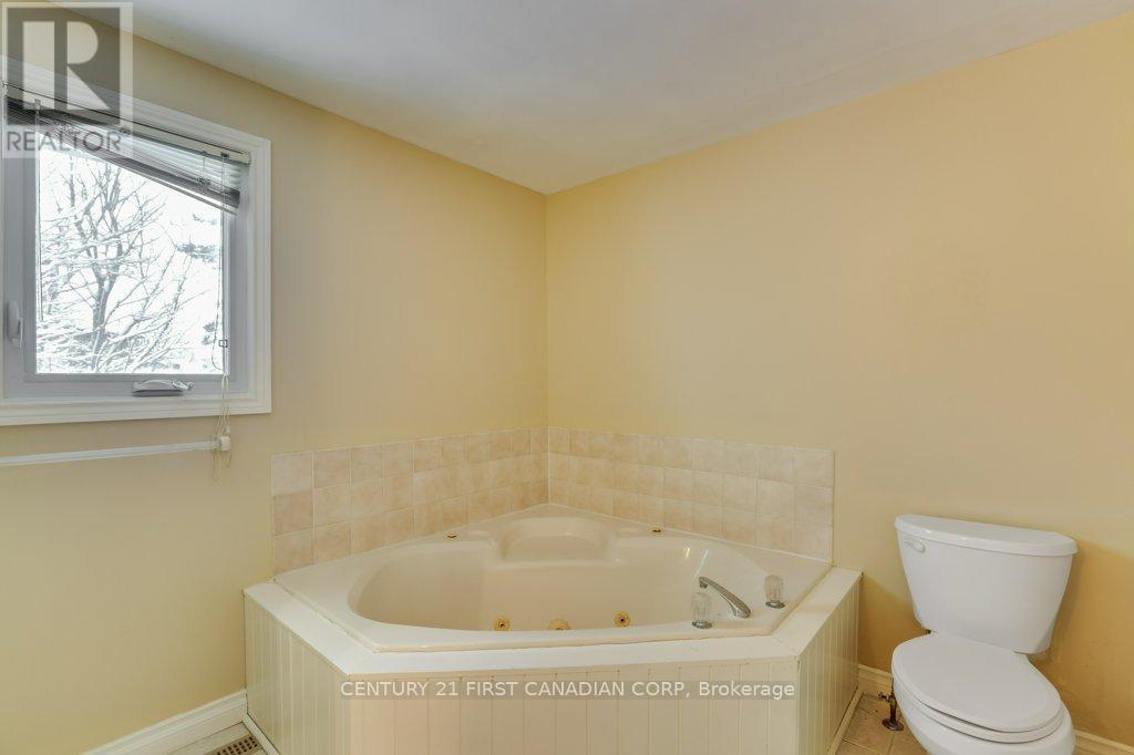 14 Donnybrook Road, London North, Ontario  N5X 3C8 - Photo 37 - X12601226