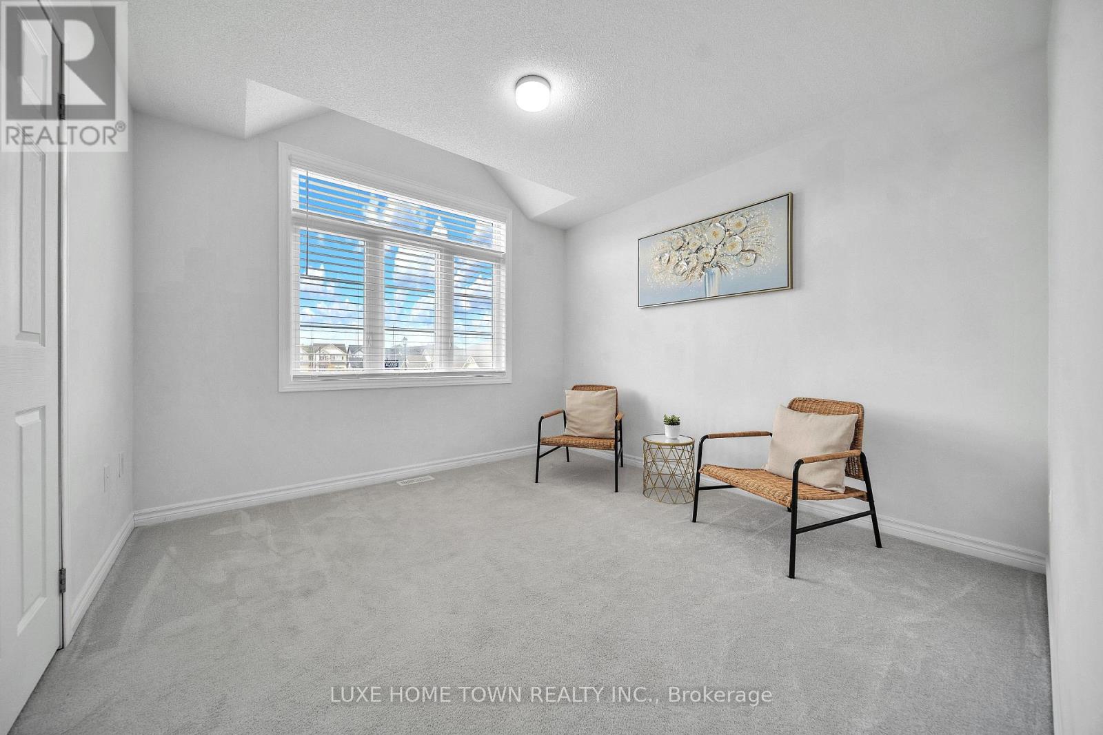 26 Gibbs Way, Centre Wellington, Ontario N1M 0G7 - Photo 27 - X12601068