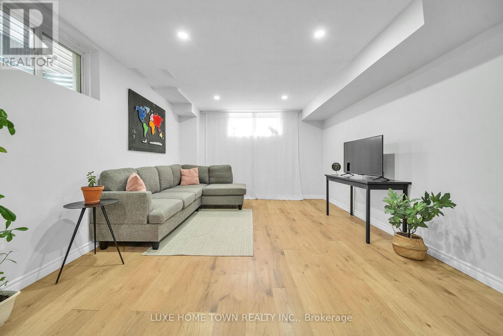 26 Gibbs Way, Centre Wellington, Ontario N1M 0G7 - Photo 30 - X12601068