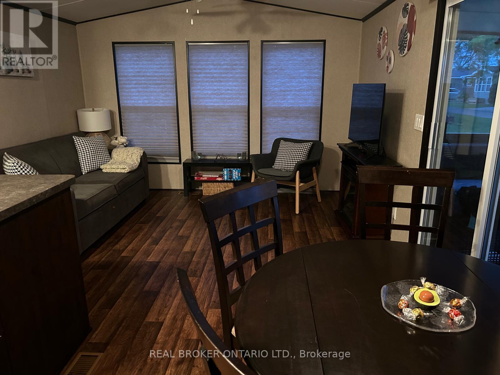 520 - 1501 Line 8 Road, Niagara-On-The-Lake, Ontario  L0S 1L0 - Photo 10 - X12310487