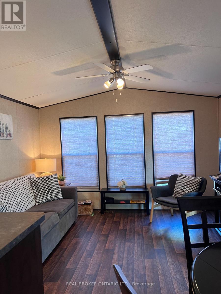 520 - 1501 Line 8 Road, Niagara-On-The-Lake, Ontario  L0S 1L0 - Photo 9 - X12310487