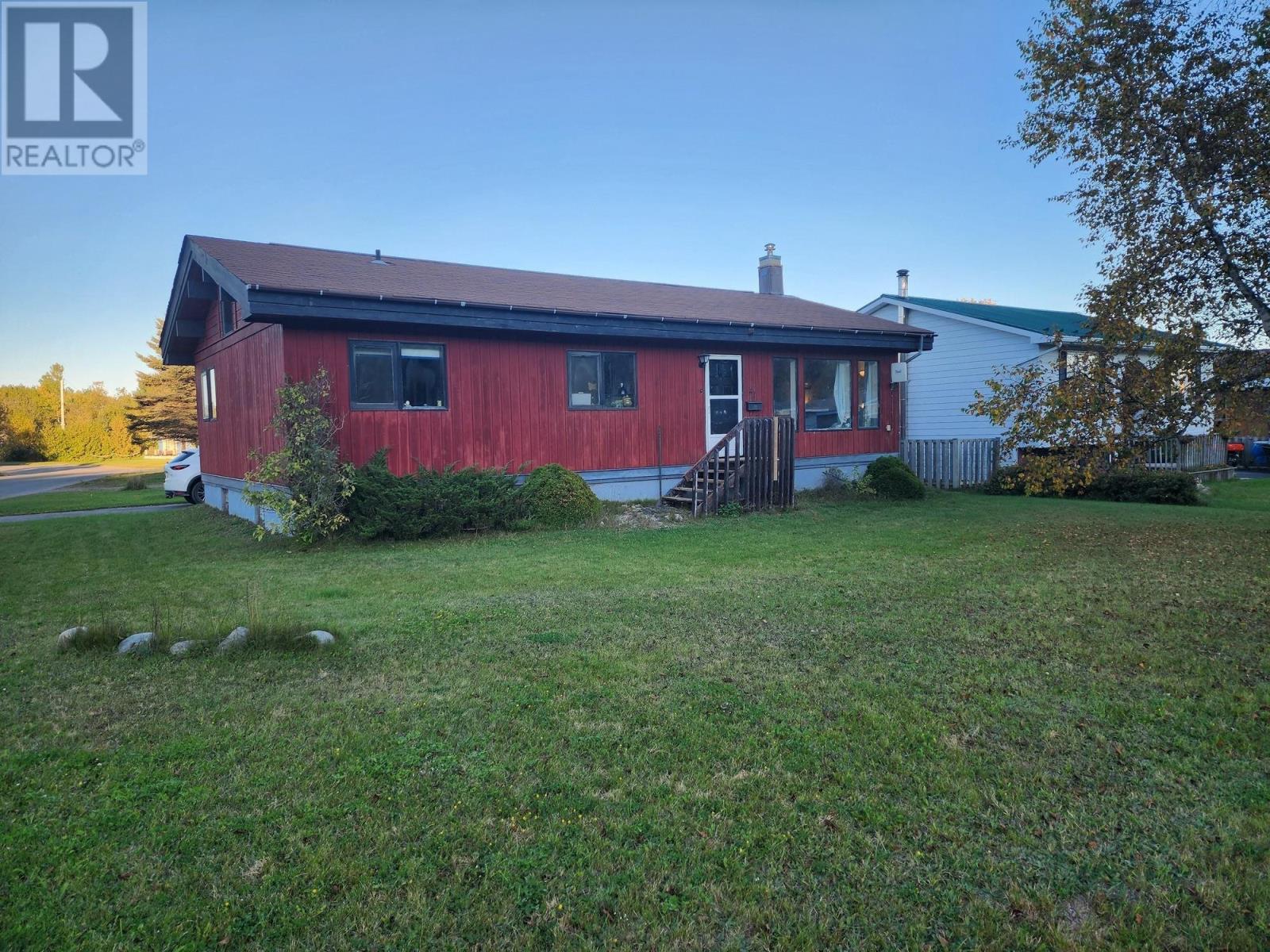 41 Southridge Cres, Terrace Bay, Ontario  P0T 2W0 - Photo 1 - TB253140