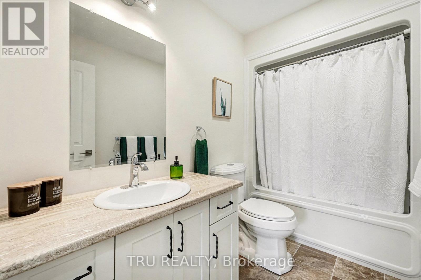 24 Otteridge Avenue, Renfrew, Ontario  K7V 0A1 - Photo 13 - X12601328