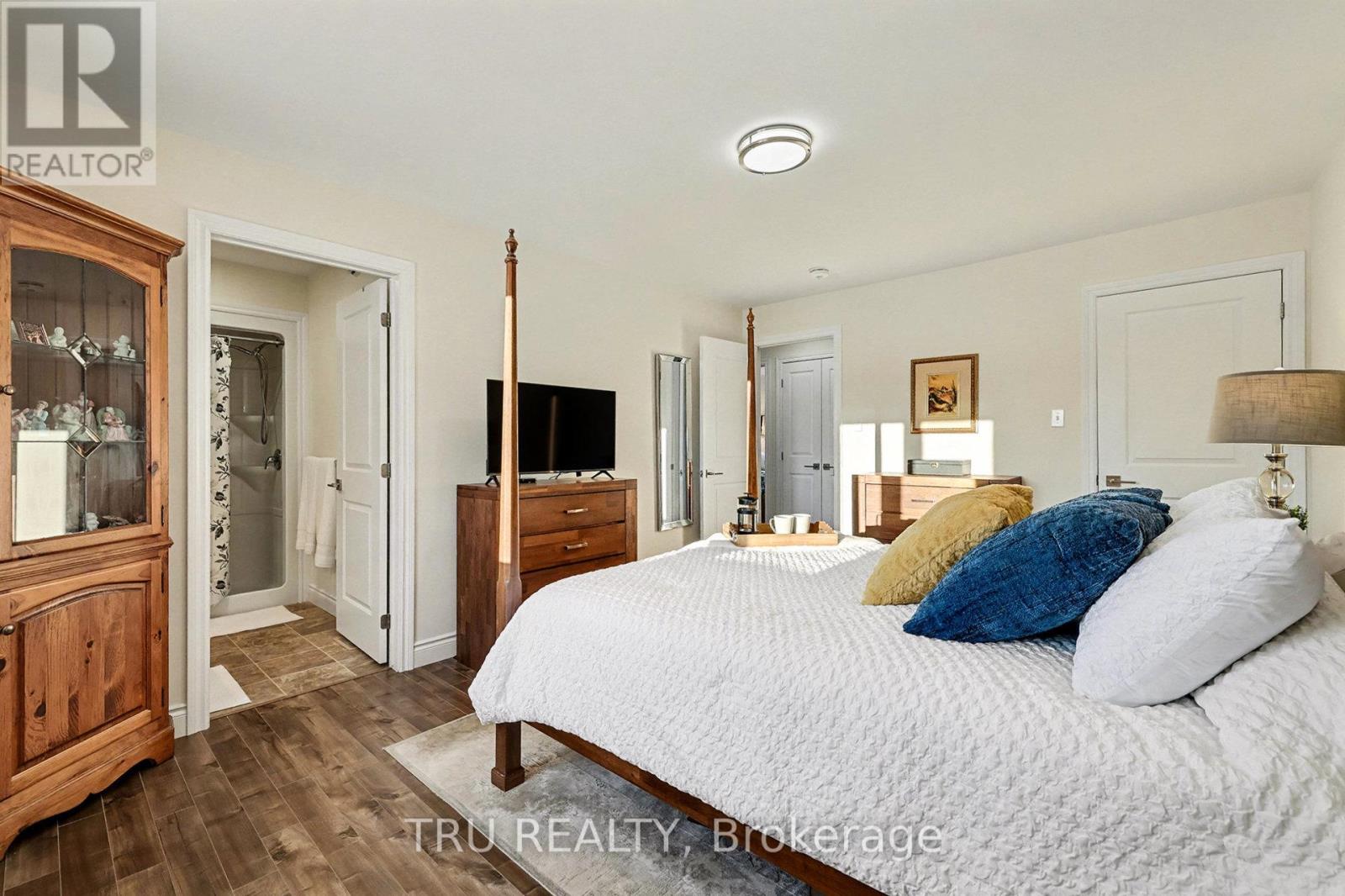 24 Otteridge Avenue, Renfrew, Ontario  K7V 0A1 - Photo 18 - X12601328