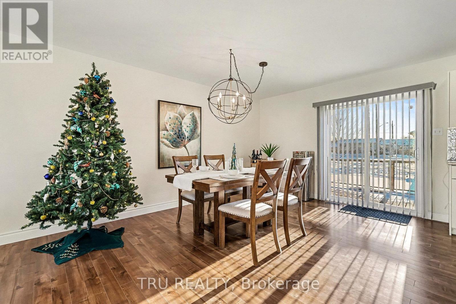 24 Otteridge Avenue, Renfrew, Ontario  K7V 0A1 - Photo 6 - X12601328