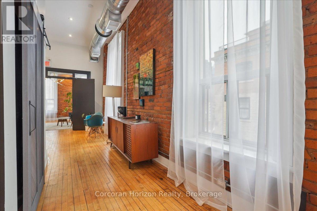 200 - 41 King William Street, Hamilton (Beasley), Ontario  L8R 1A2 - Photo 14 - X12601178