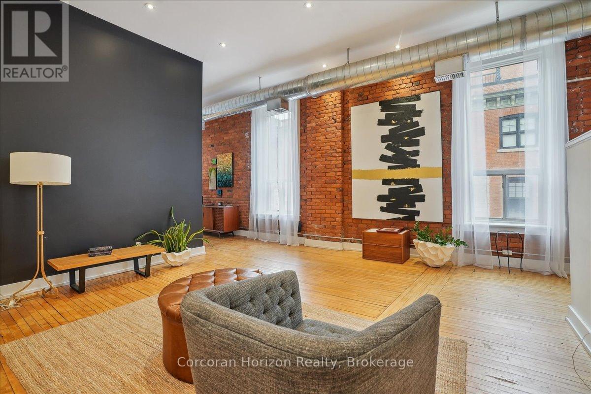 200 - 41 King William Street, Hamilton (Beasley), Ontario  L8R 1A2 - Photo 17 - X12601178