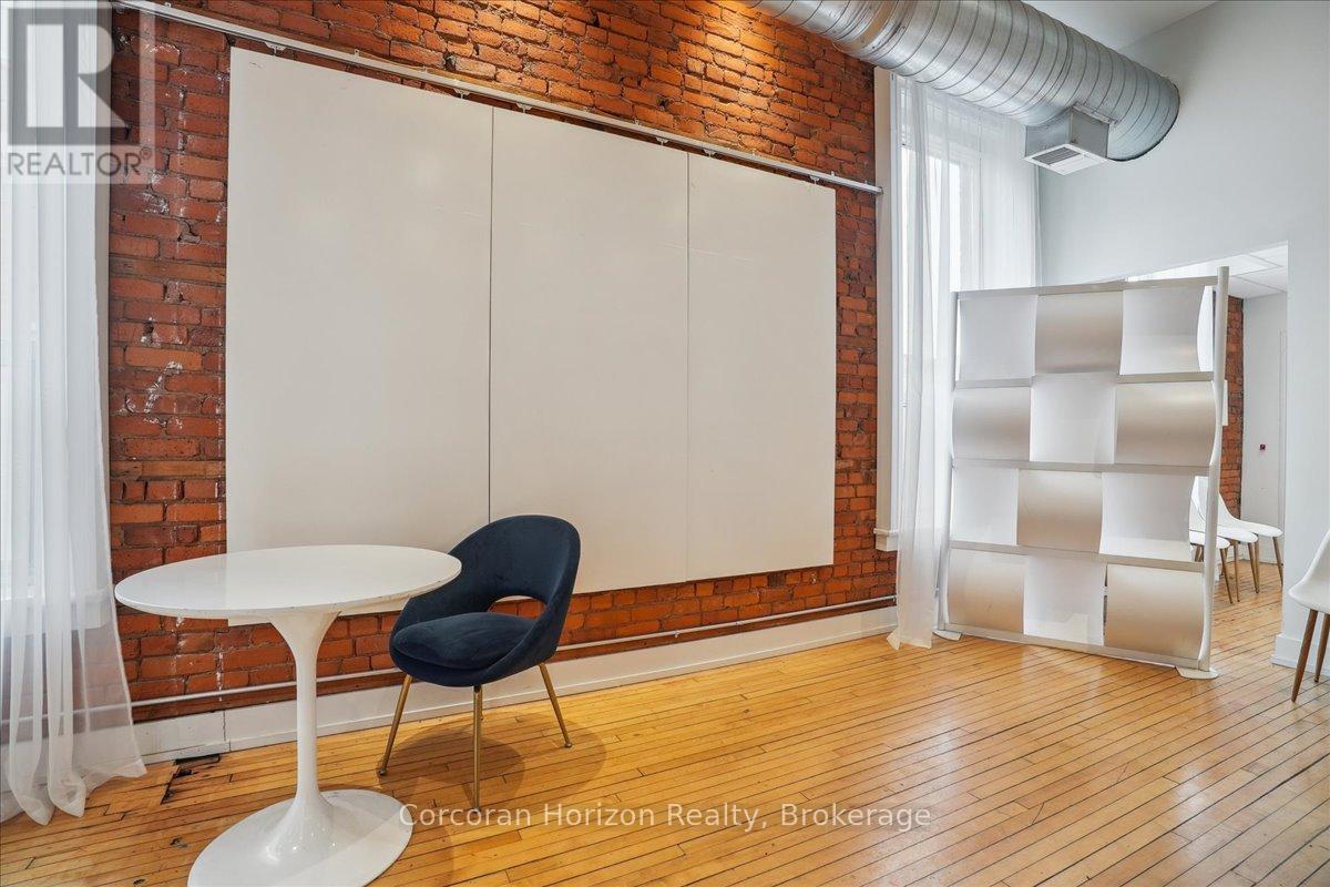 200 - 41 King William Street, Hamilton (Beasley), Ontario  L8R 1A2 - Photo 25 - X12601178