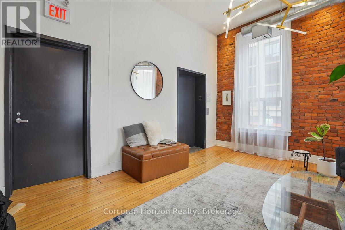 200 - 41 King William Street, Hamilton (Beasley), Ontario  L8R 1A2 - Photo 8 - X12601178