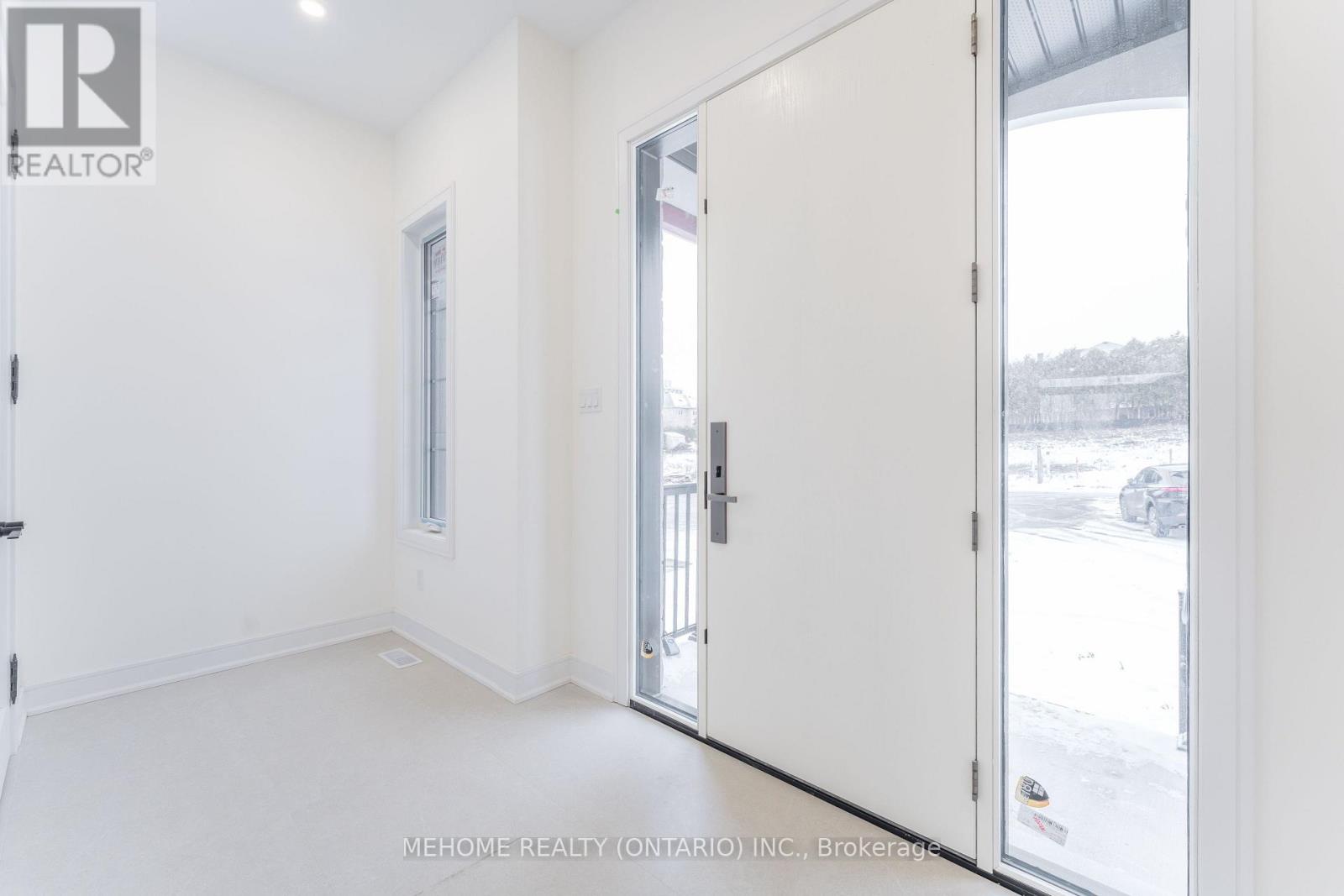 85 Post Oak Drive, Richmond Hill, Ontario  L4E 4G9 - Photo 4 - N12587724