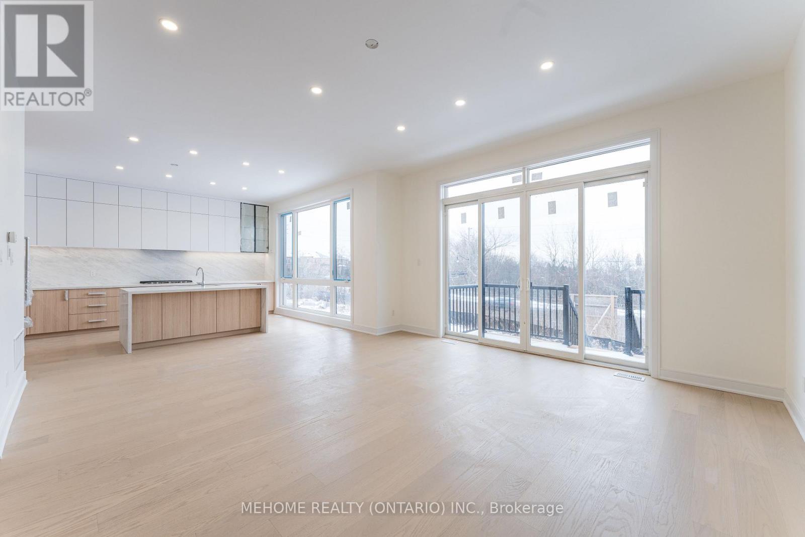 85 Post Oak Drive, Richmond Hill, Ontario  L4E 4G9 - Photo 7 - N12587724