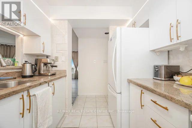 1104 - 3 Hickory Tree Road, Toronto, Ontario M9N 3W5 - Photo 13 - W12600924