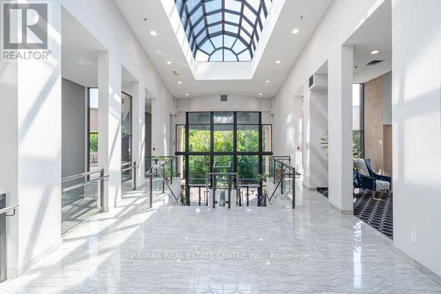 1104 - 3 Hickory Tree Road, Toronto, Ontario M9N 3W5 - Photo 3 - W12600924