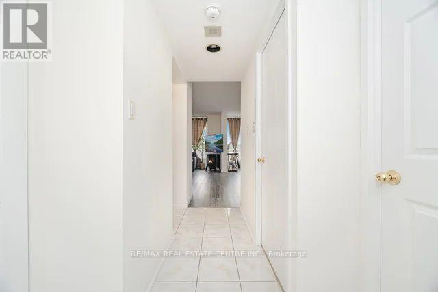 1104 - 3 Hickory Tree Road, Toronto, Ontario M9N 3W5 - Photo 12 - W12600924