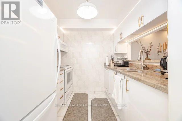 1104 - 3 Hickory Tree Road, Toronto, Ontario M9N 3W5 - Photo 14 - W12600924