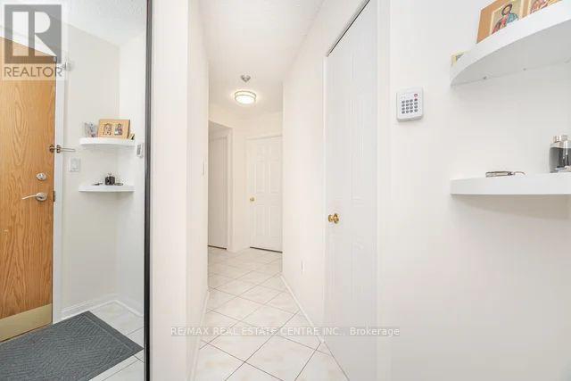 1104 - 3 Hickory Tree Road, Toronto, Ontario M9N 3W5 - Photo 10 - W12600924