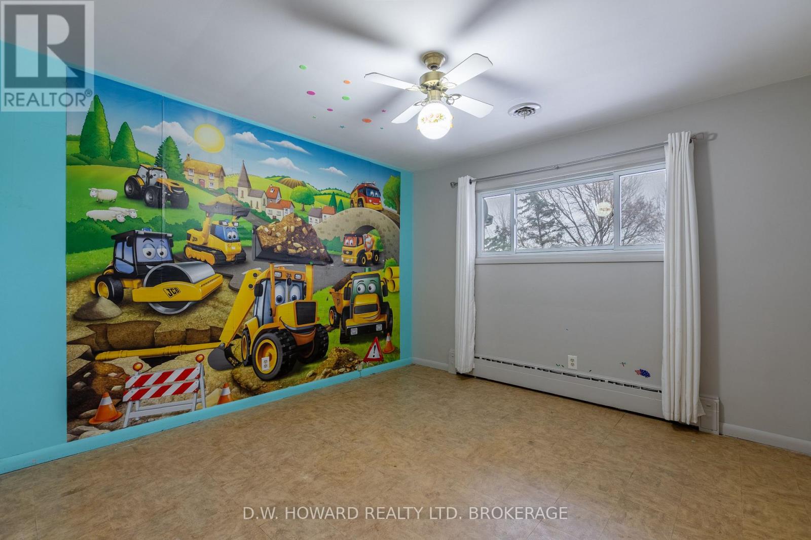 877 Killaly Street E, Port Colborne, Ontario  L3K 5V3 - Photo 17 - X12601168