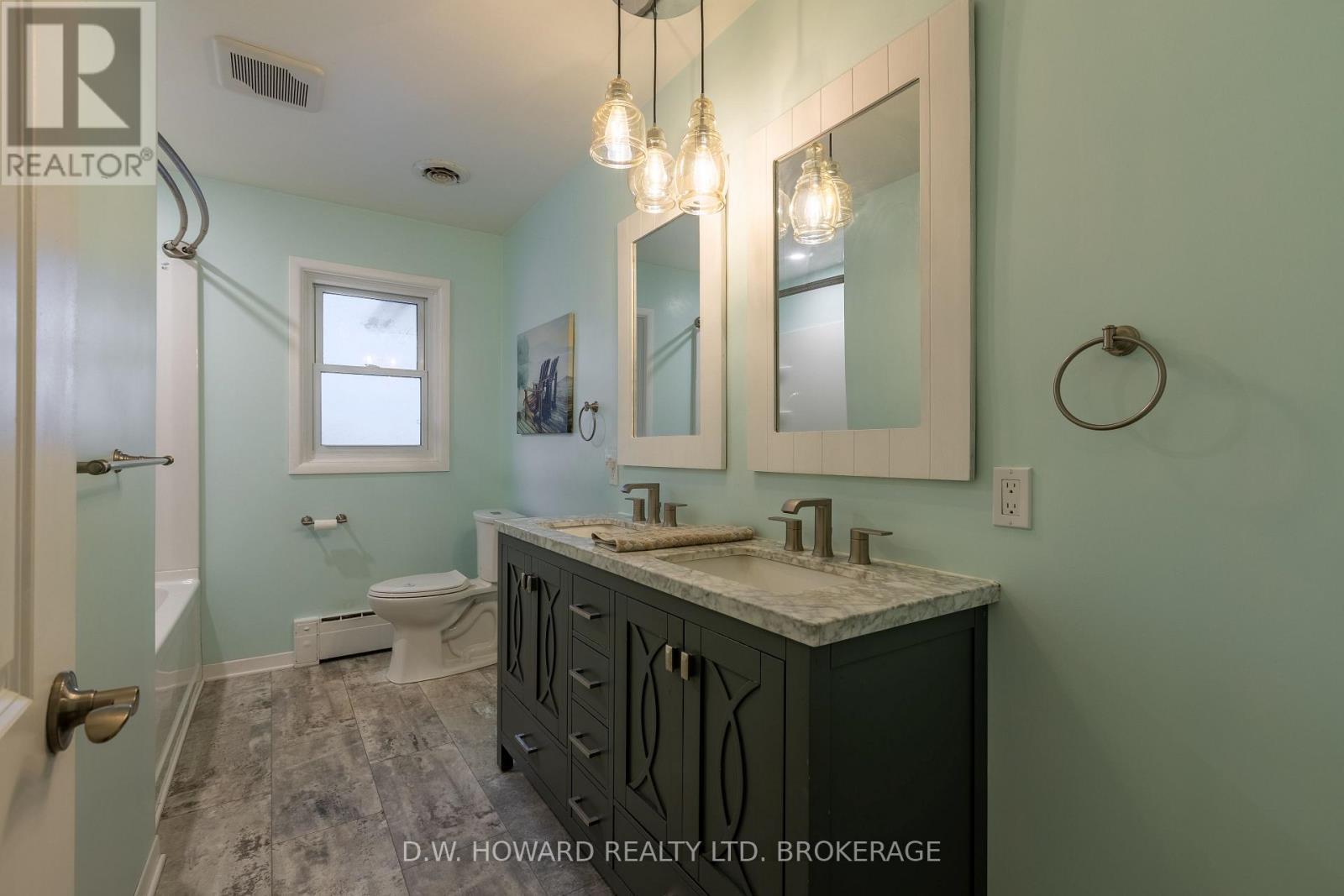 877 Killaly Street E, Port Colborne, Ontario  L3K 5V3 - Photo 20 - X12601168