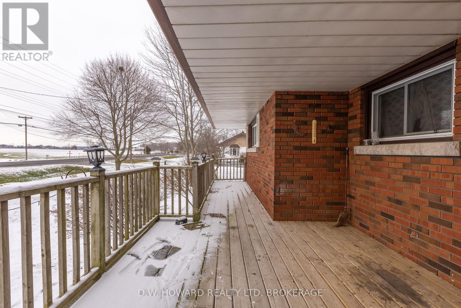 877 Killaly Street E, Port Colborne, Ontario  L3K 5V3 - Photo 6 - X12601168