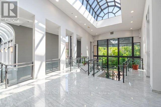 1104 - 3 Hickory Tree Road, Toronto, Ontario M9N 3W5 - Photo 4 - W12600924