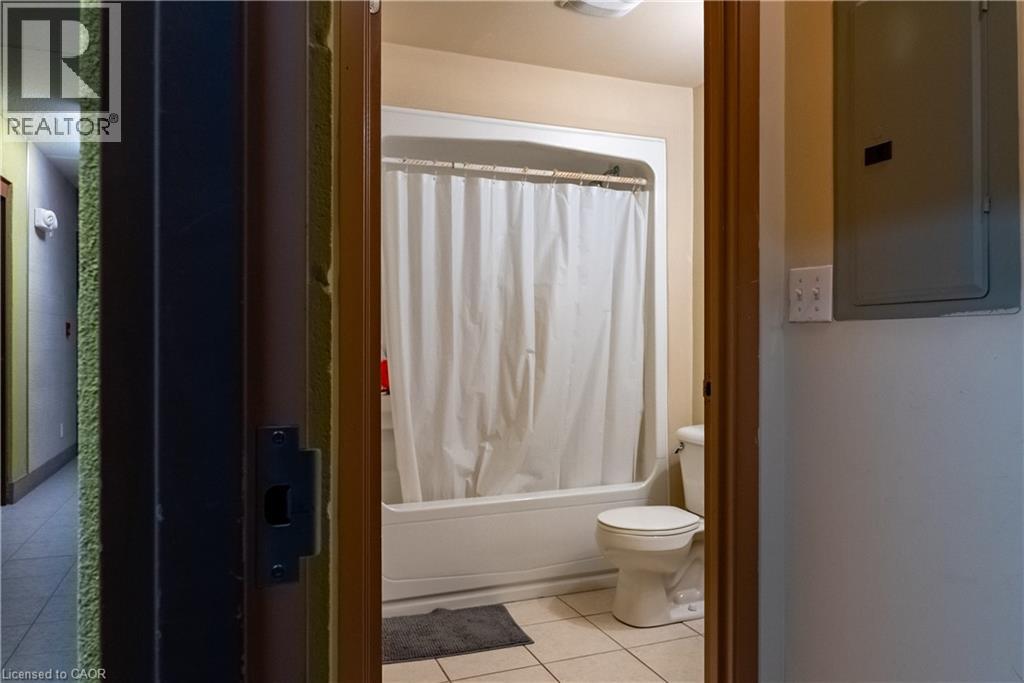 253 Lester Street Unit# 402, Waterloo, Ontario  N2L 3W6 - Photo 17 - 40754136