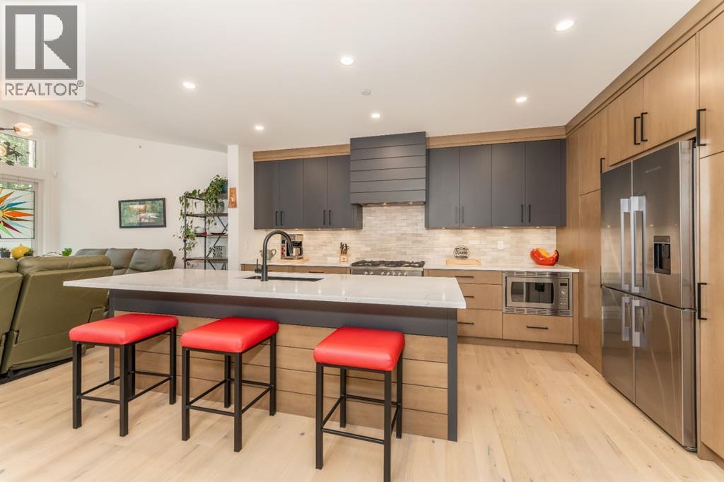 283c Three Sisters Drive, Canmore, Alberta  T1W 2M5 - Photo 15 - A2252887