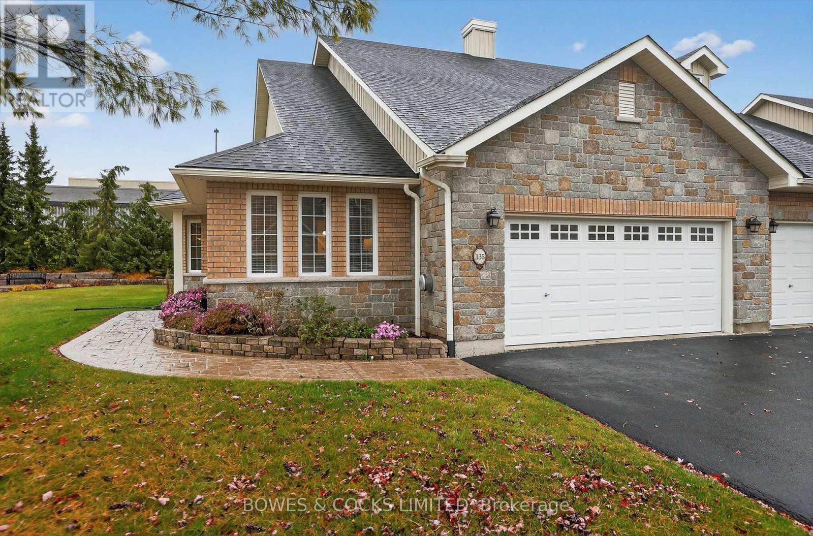 63 - 135 Village Crescent, Peterborough, Ontario  K9J 0A9 - Photo 1 - X12520884