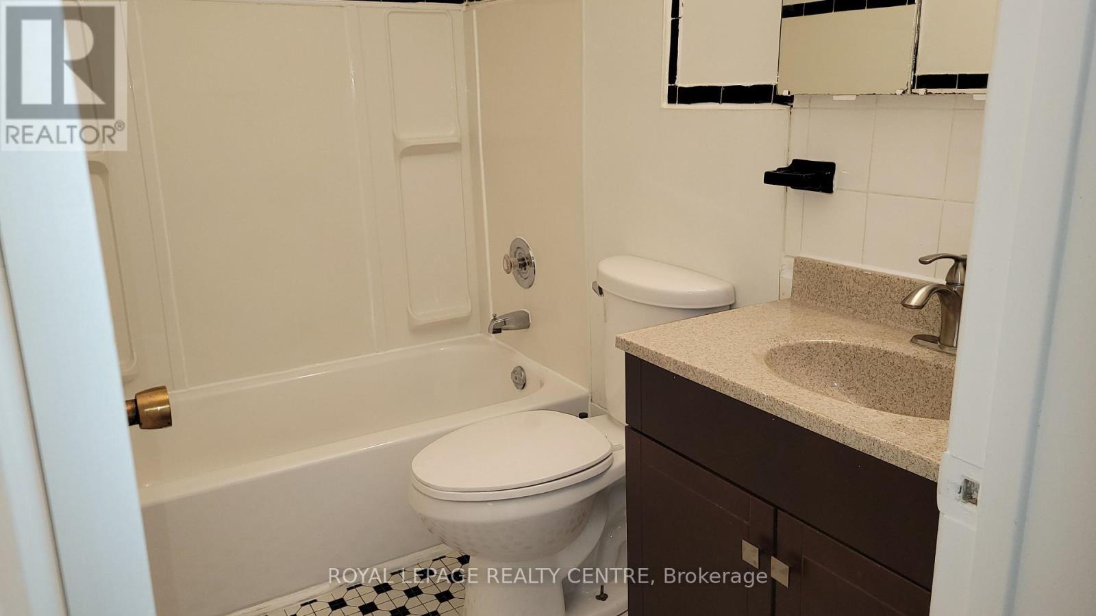 Apt. #1 - 341 Sheppard Avenue E, Toronto, Ontario  M2N 3B3 - Photo 10 - C12601152