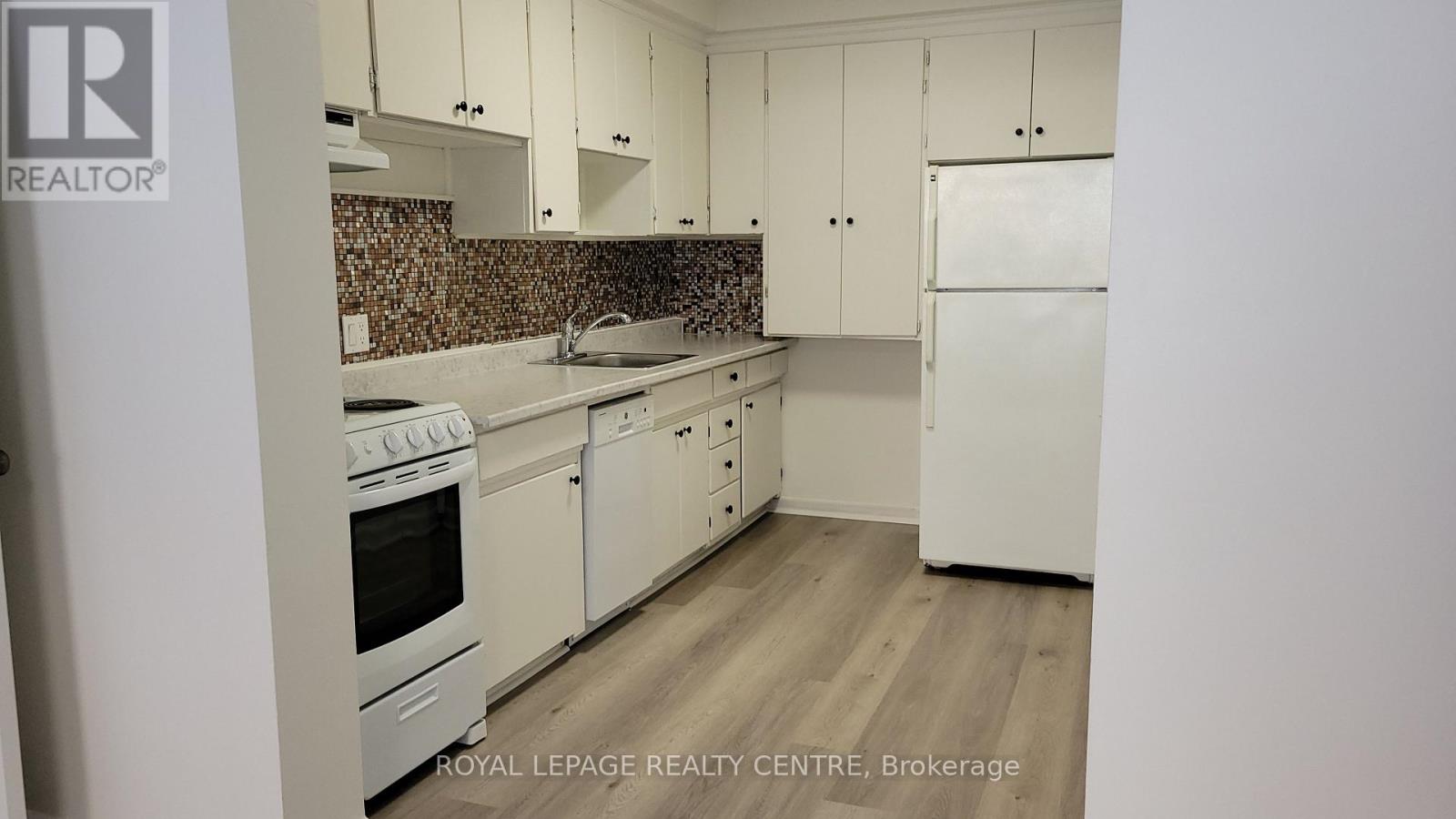 Apt. #1 - 341 Sheppard Avenue E, Toronto, Ontario  M2N 3B3 - Photo 2 - C12601152