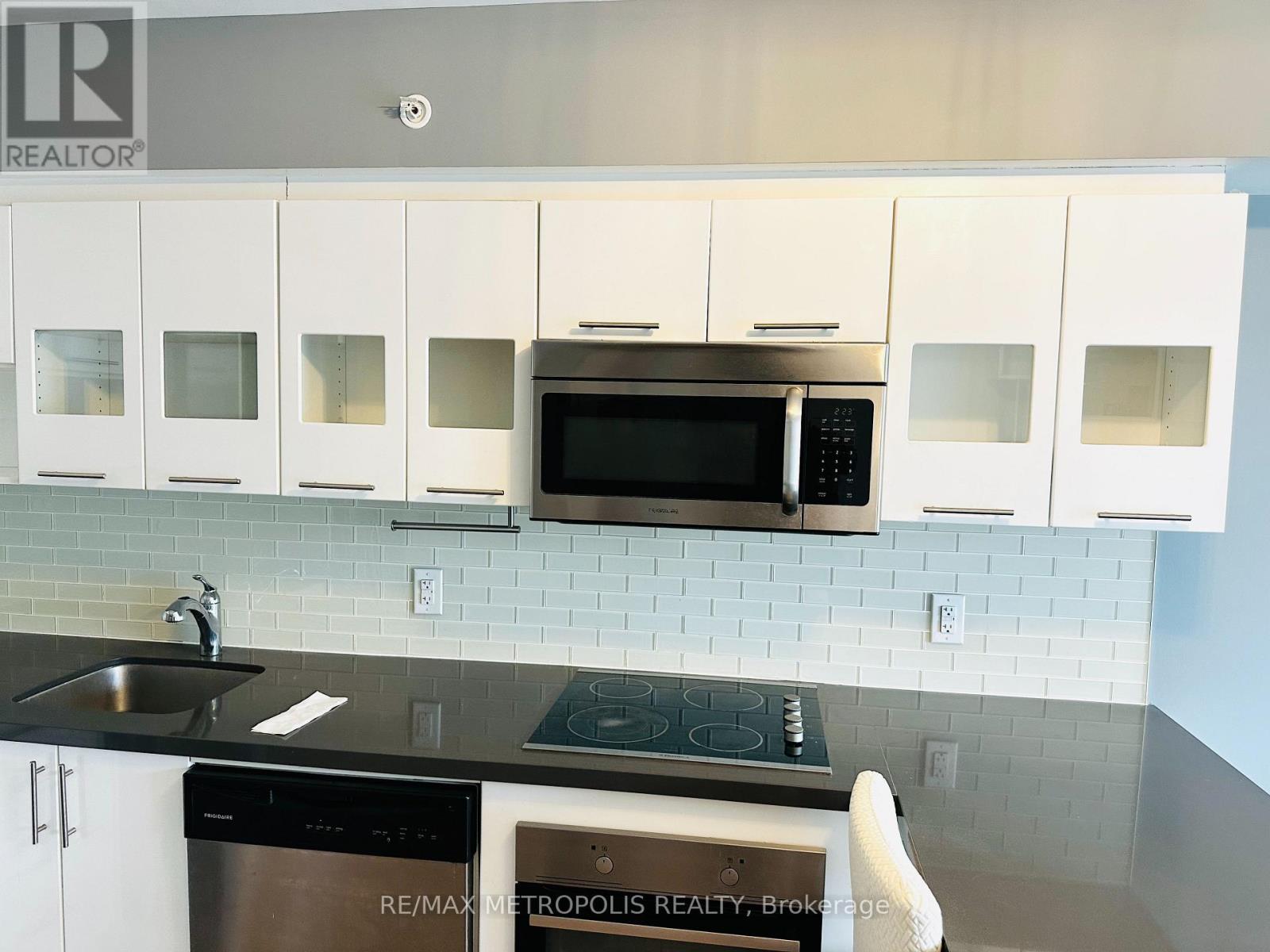 W1205 - 565 Wilson Avenue, Toronto, Ontario  M3H 0C6 - Photo 20 - C12601200