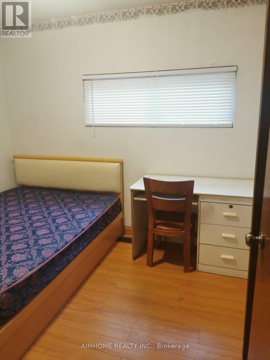 2nd Fl Two Brs - 137a Markham Street, Toronto, Ontario  M6J 2G4 - Photo 3 - C12601204