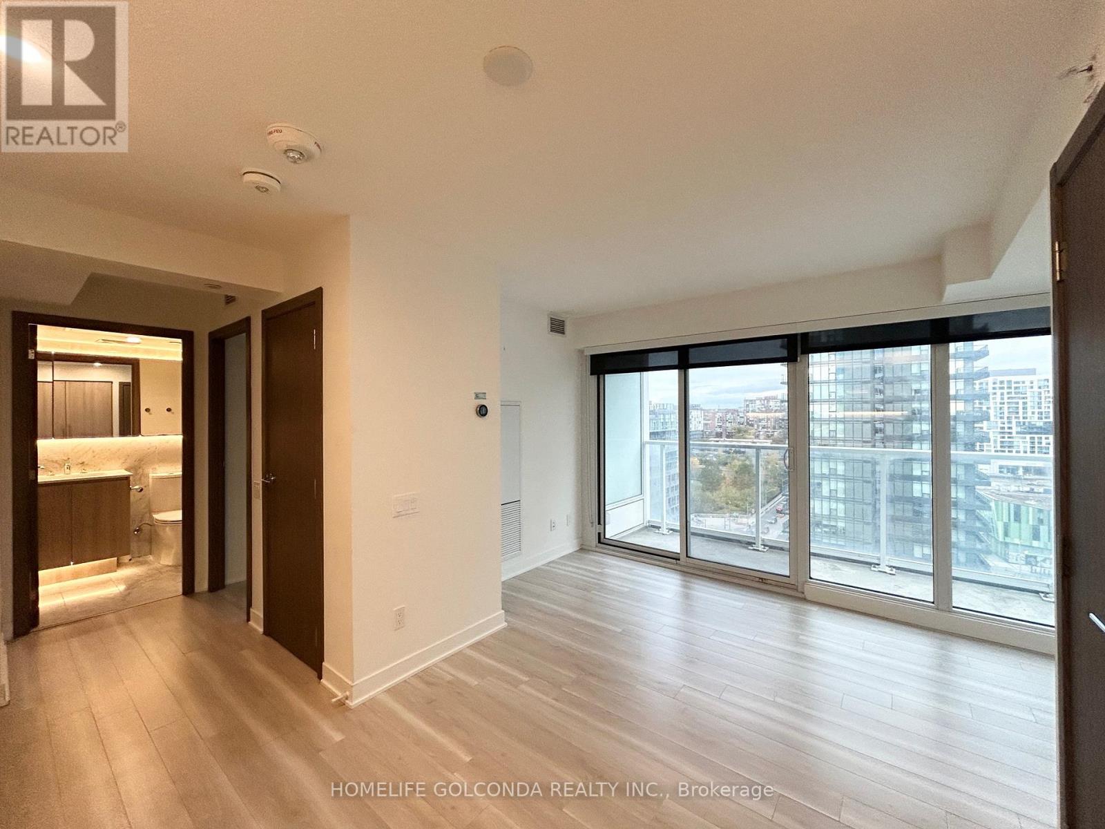 1805 - 19 Bathurst Street, Toronto, Ontario  M5V 0N2 - Photo 5 - C12601284