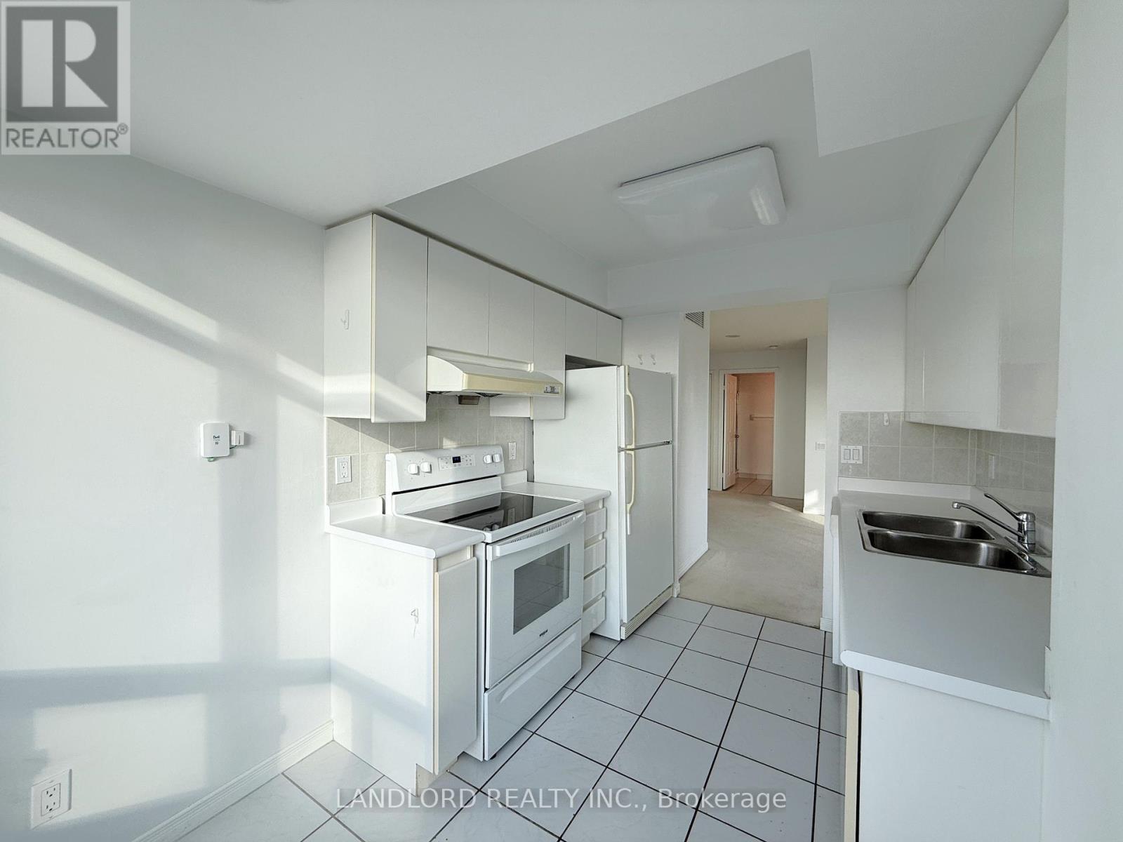 1917 - 8 Hillcrest Avenue, Toronto, Ontario  M2N 6Y6 - Photo 20 - C12601310