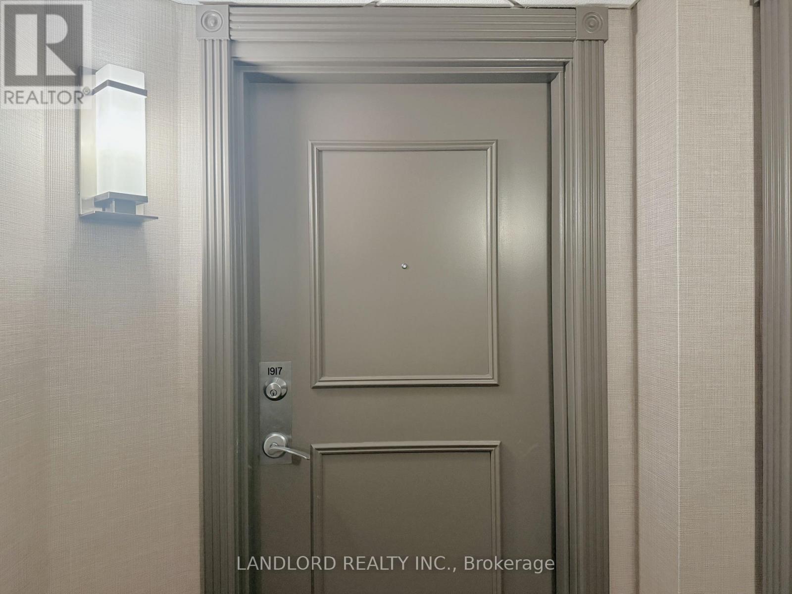 1917 - 8 Hillcrest Avenue, Toronto, Ontario  M2N 6Y6 - Photo 3 - C12601310