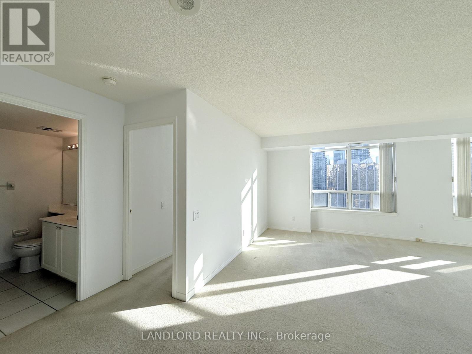 1917 - 8 Hillcrest Avenue, Toronto, Ontario  M2N 6Y6 - Photo 6 - C12601310