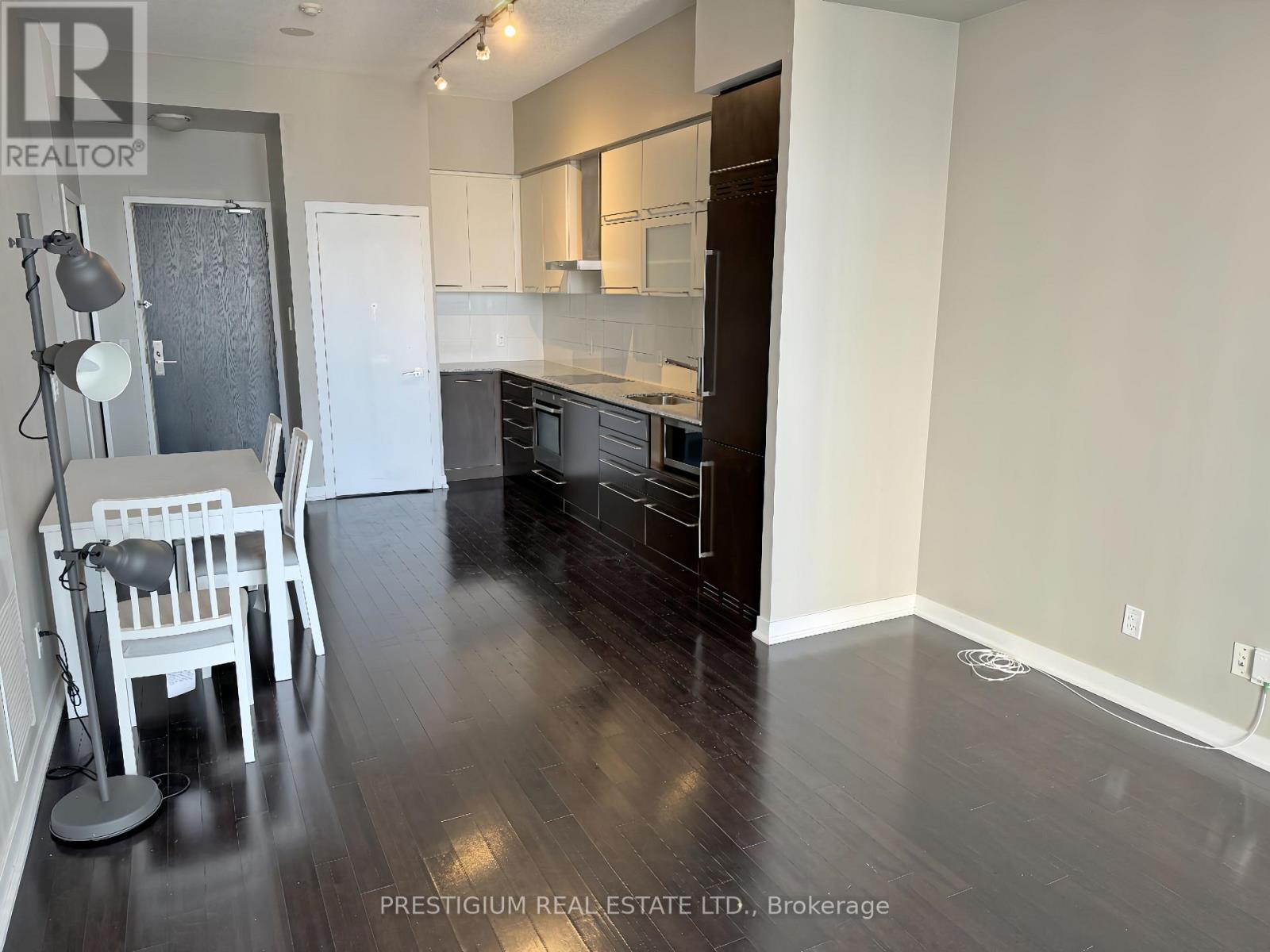 2703 - 770 Bay Street, Toronto, Ontario  M5G 0A6 - Photo 3 - C12601336