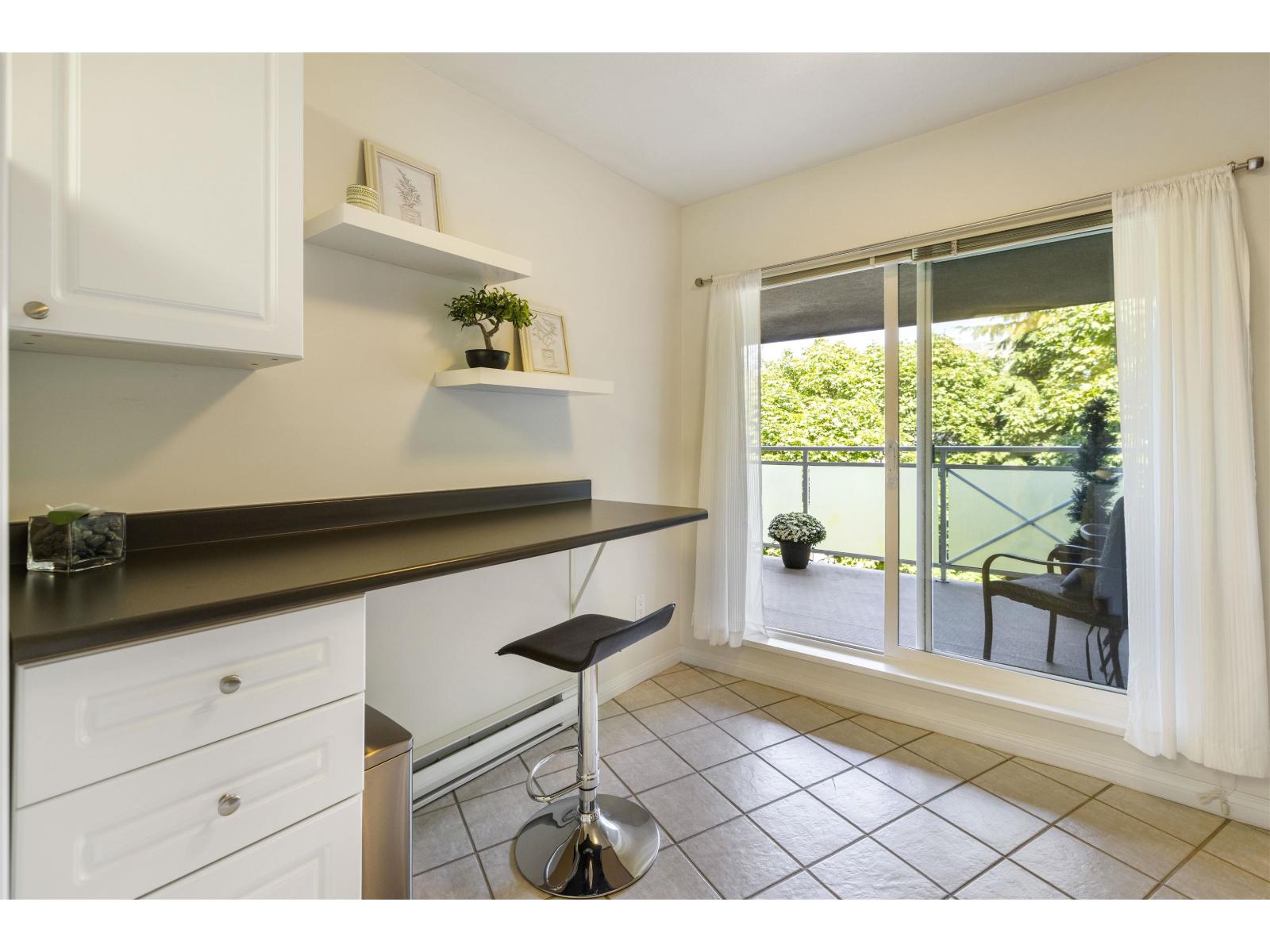 310 15150 29a Avenue, Surrey, British Columbia V4P 3B1 - Photo 12 - R3071967