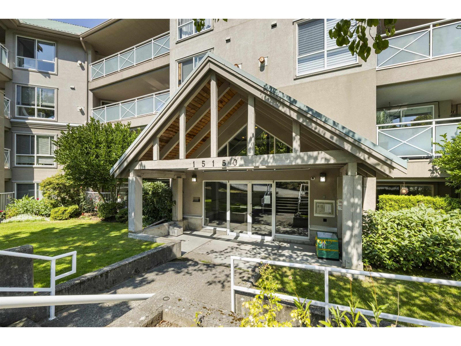 310 15150 29a Avenue, Surrey, British Columbia V4P 3B1 - Photo 4 - R3071967