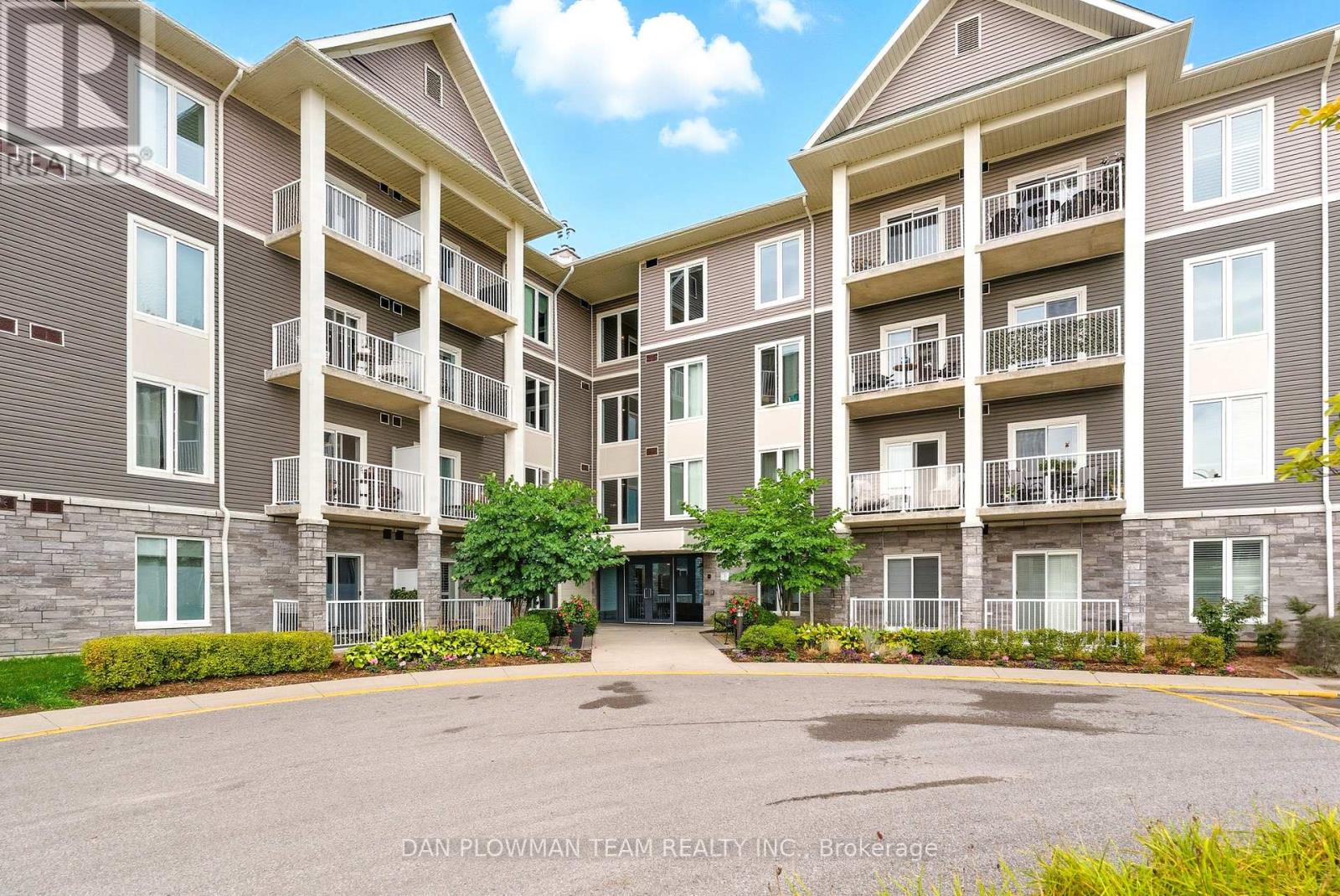 217 - 290 Liberty Street N, Clarington, Ontario  L1C 0V5 - Photo 2 - E12601184