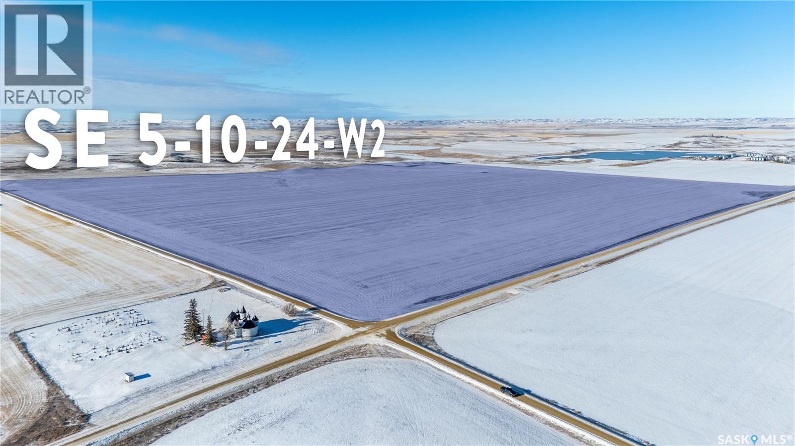 8 Quarters - Kayville, Key West Rm No. 70, Saskatchewan  S0H 2C0 - Photo 2 - SK025036