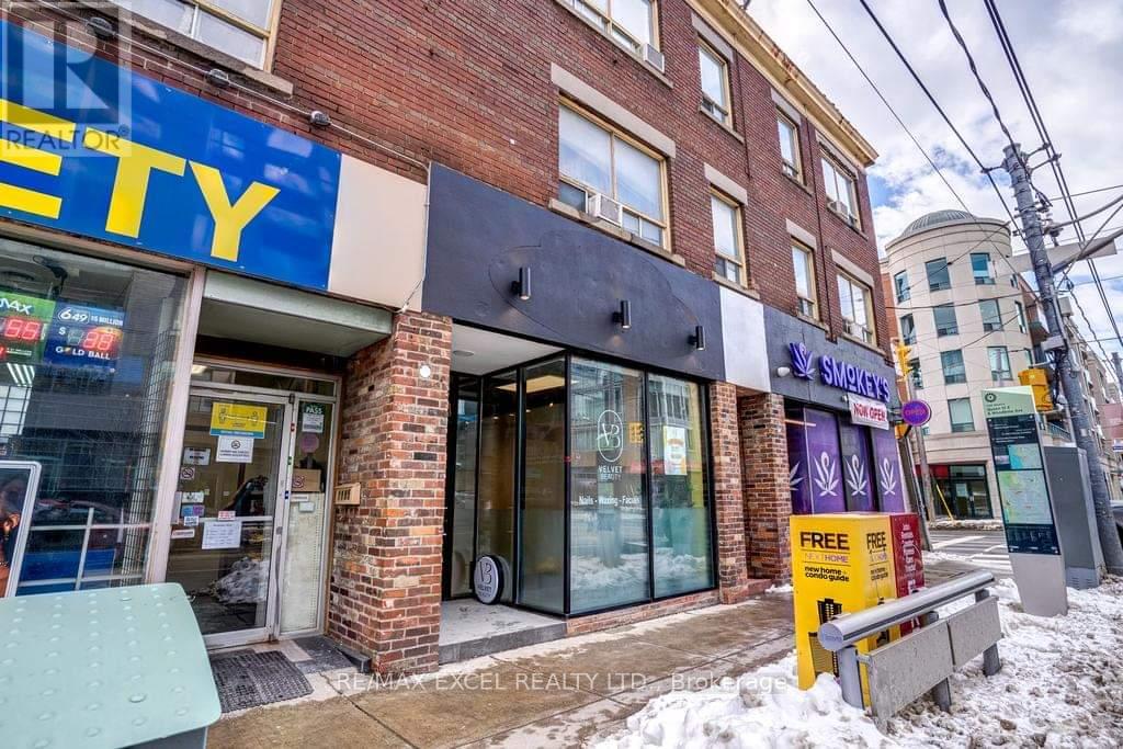 1883 QUEEN STREET E, Toronto, Ontario