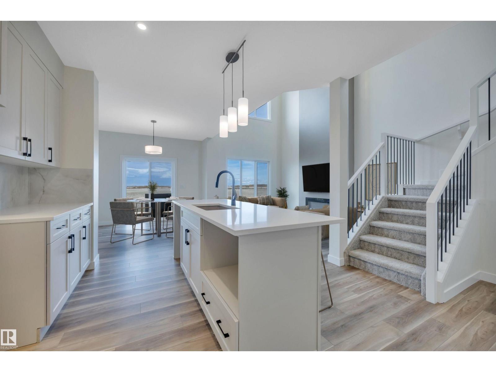 280 Lodge Pole Pl, Leduc, Alberta  T9E 0K7 - Photo 4 - E4461155