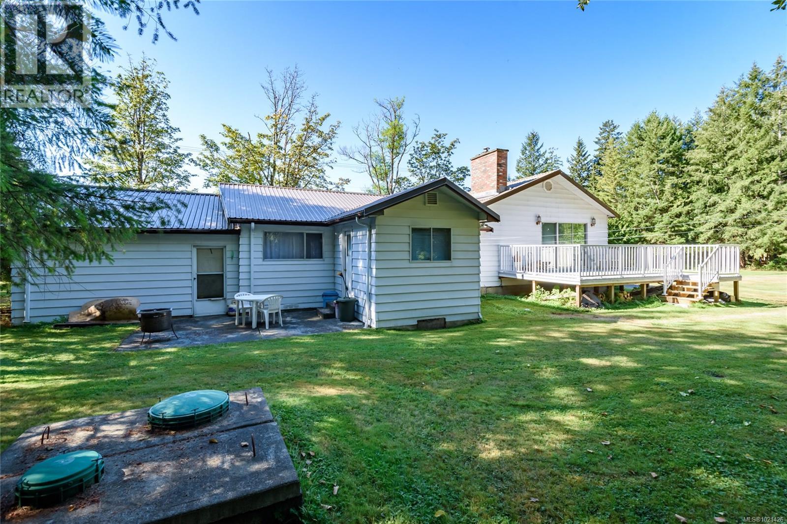 7602 Island Hwy N, Black Creek, British Columbia  V9J 1G3 - Photo 41 - 1021426