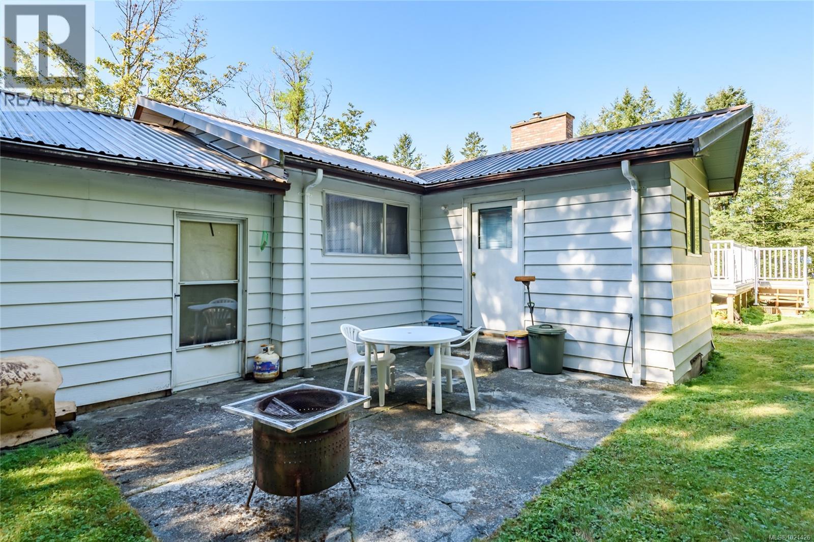 7602 Island Hwy N, Black Creek, British Columbia  V9J 1G3 - Photo 42 - 1021426