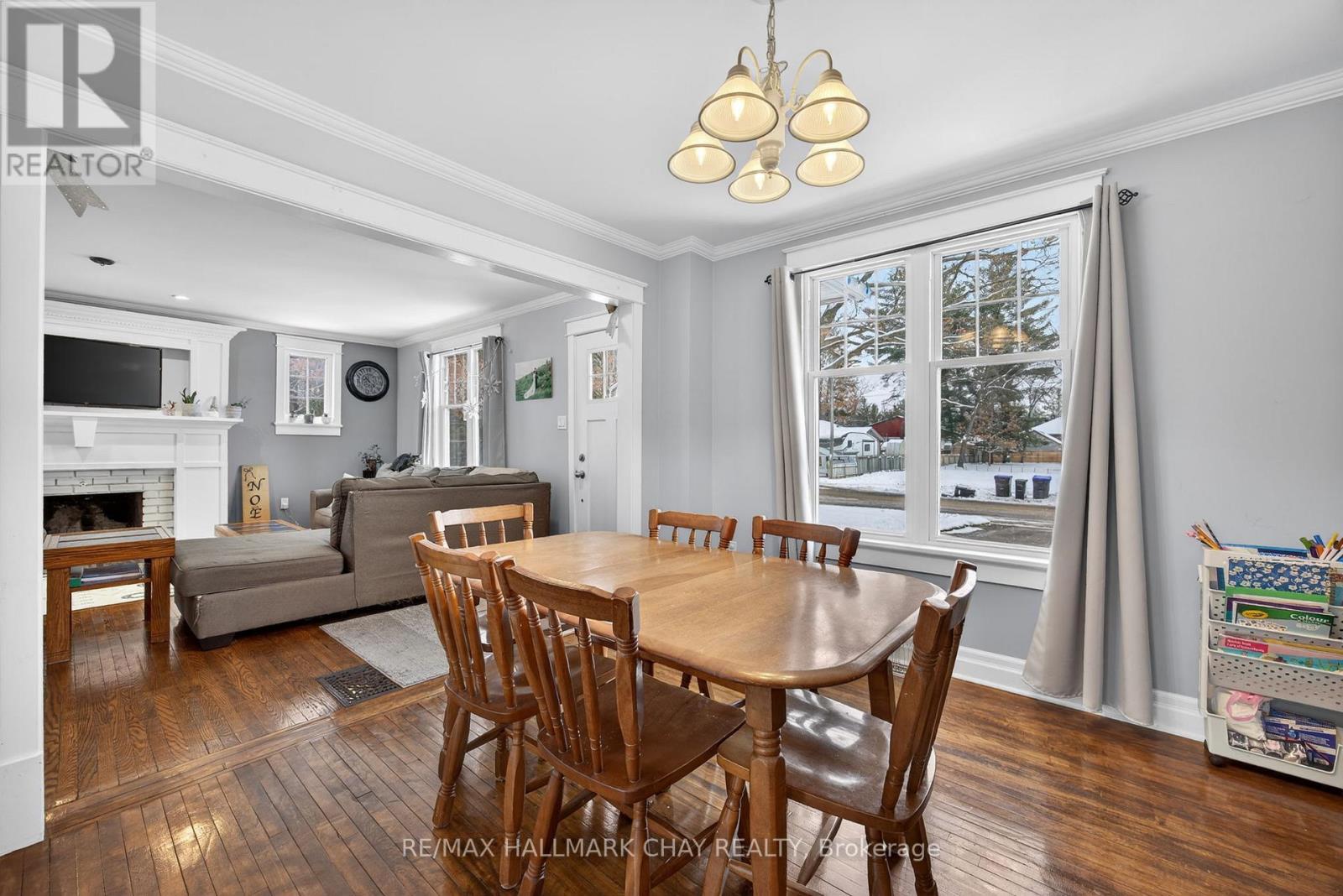 129 Simcoe Street, Essa, Ontario  L0M 1B0 - Photo 18 - N12601370