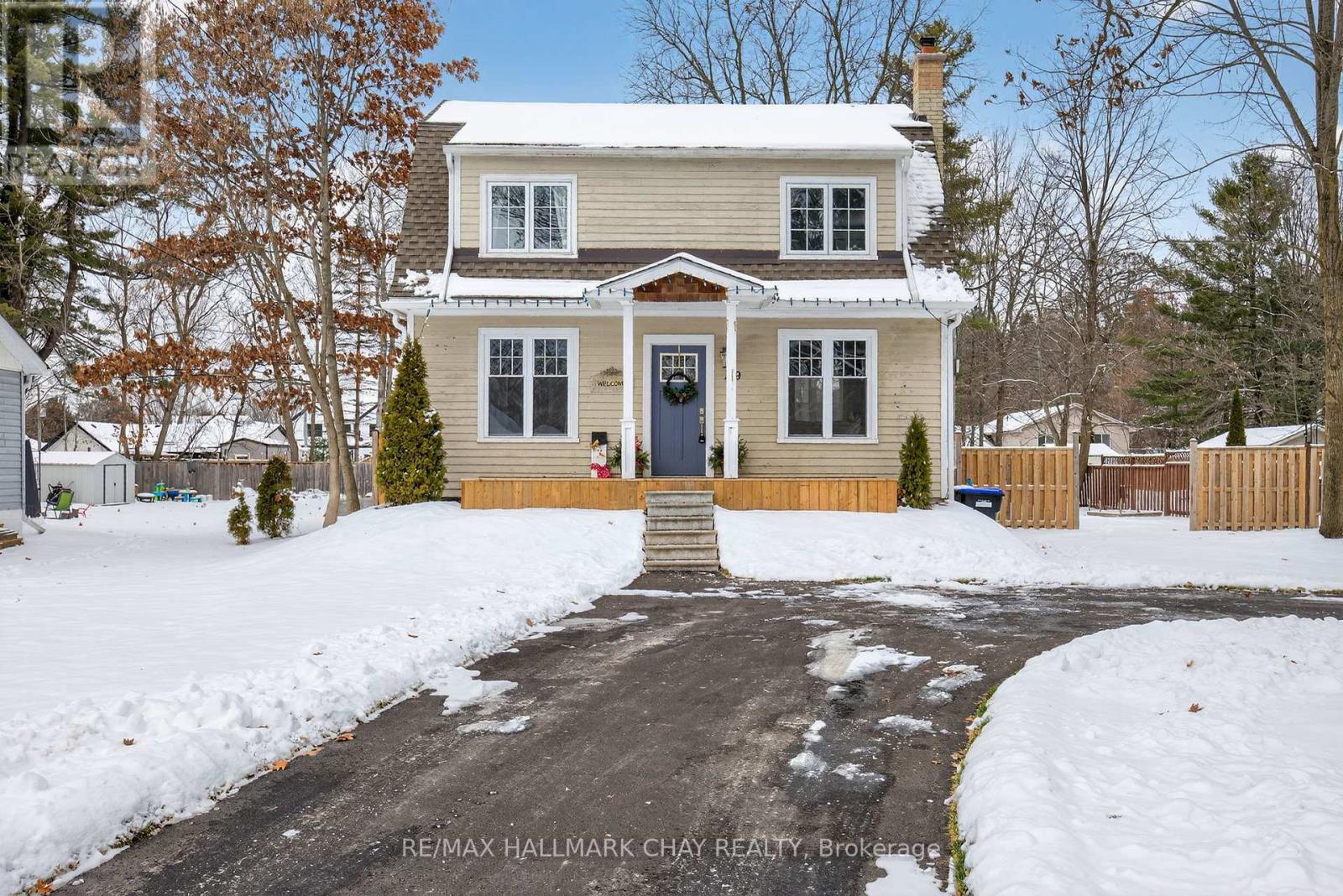 129 Simcoe Street, Essa, Ontario  L0M 1B0 - Photo 2 - N12601370